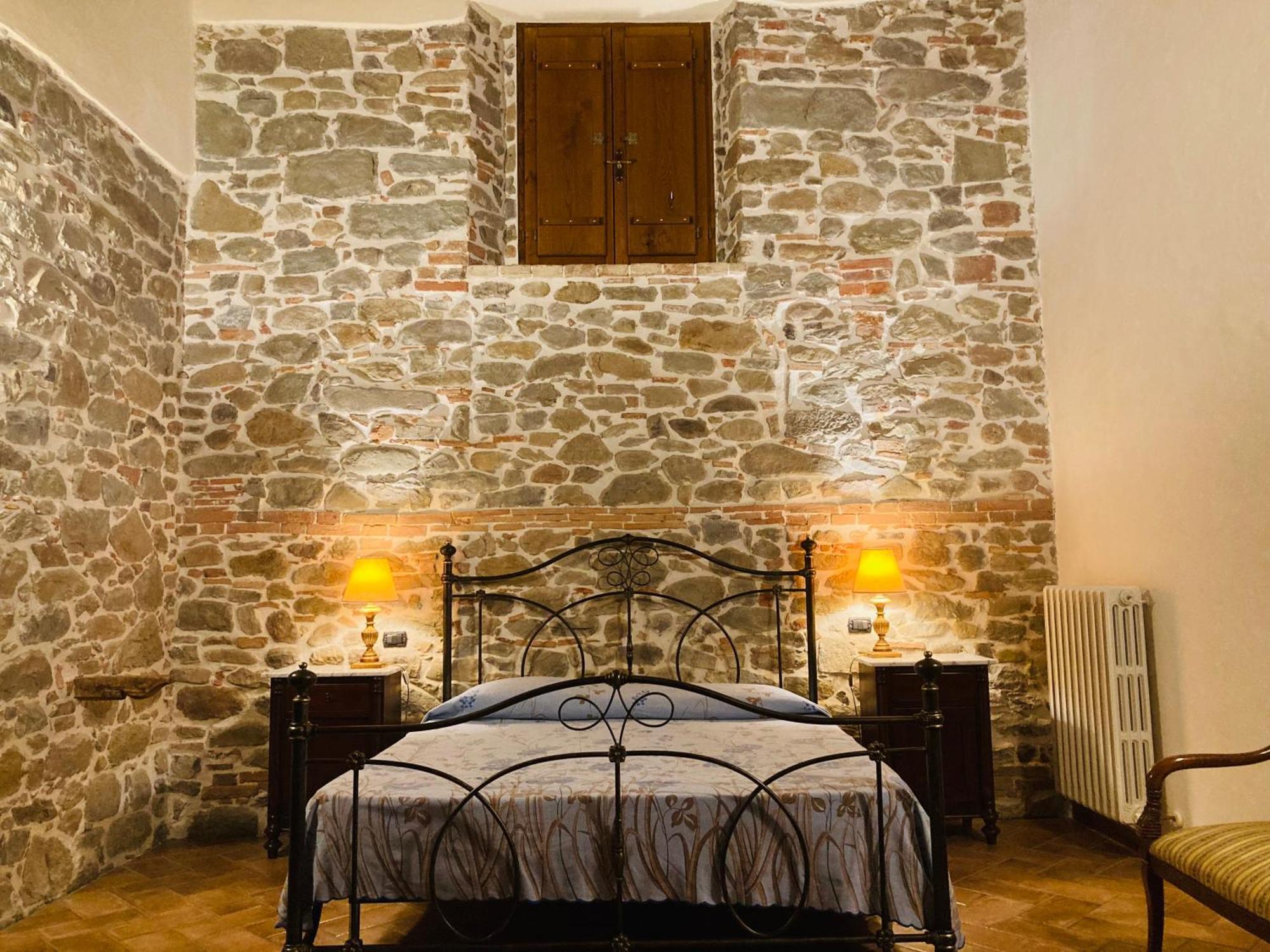 Agriturismo Tramonti Кастильоне-ди-Гарфаньяна Экстерьер фото