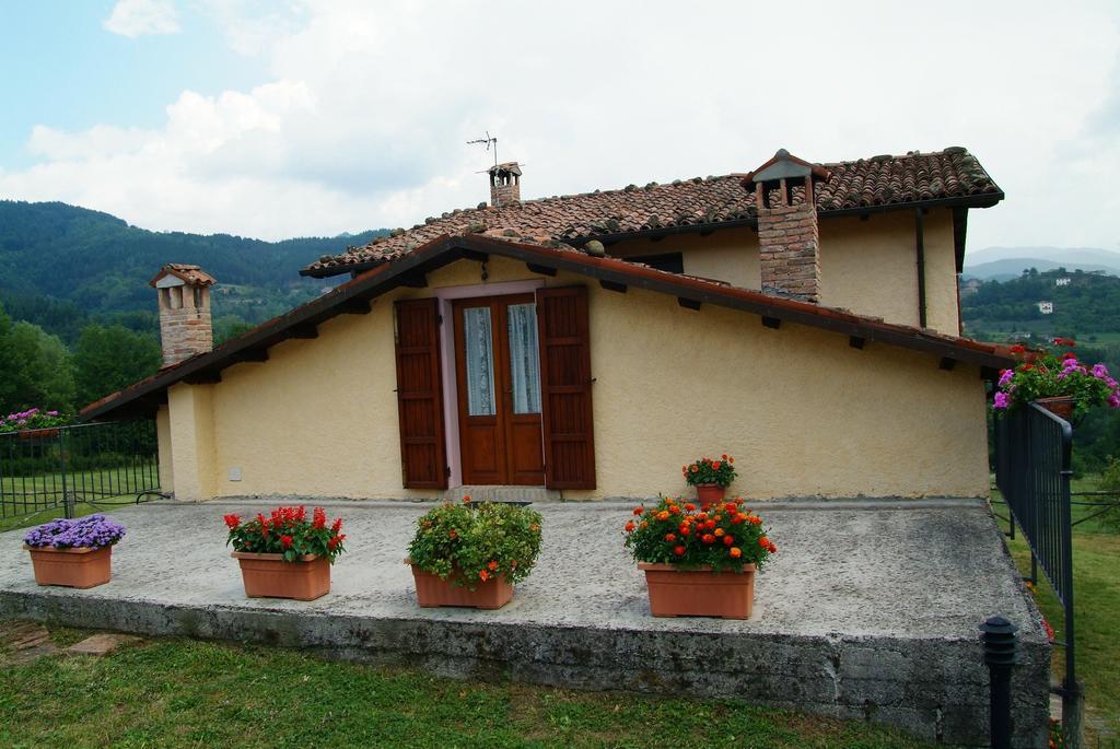 Agriturismo Tramonti Кастильоне-ди-Гарфаньяна Номер фото